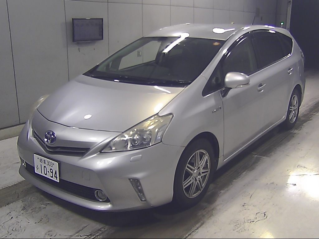 2011 Toyota Prius Alpha S auction photo 4