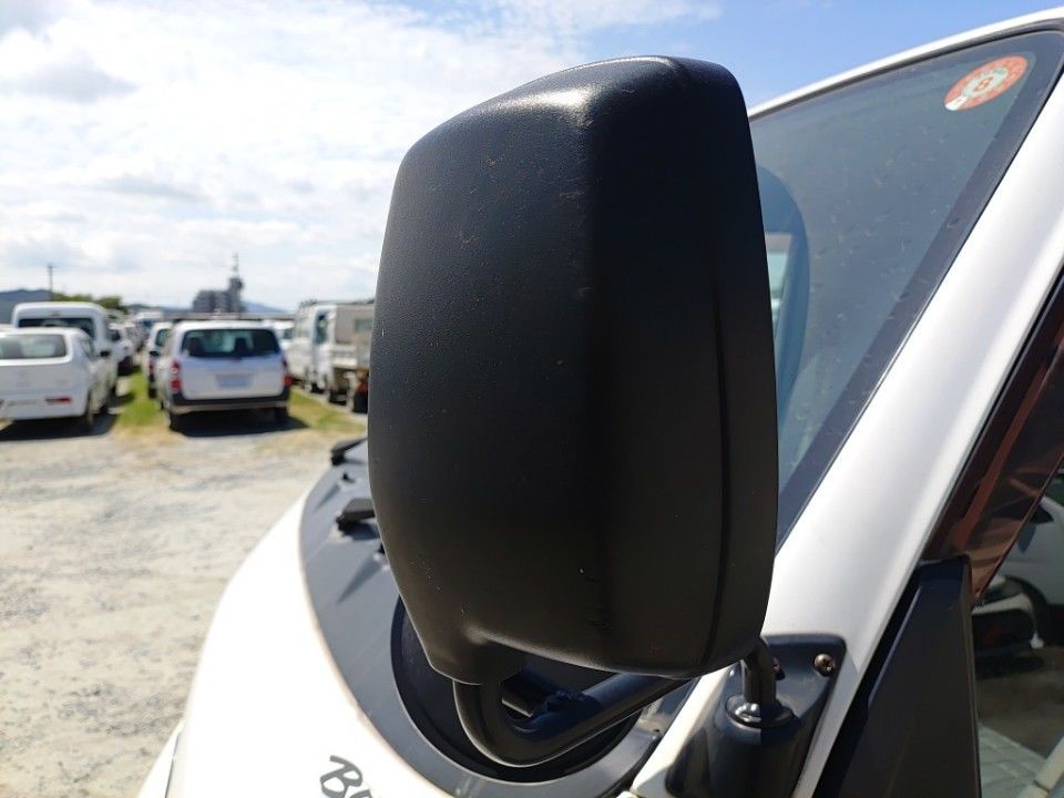 2016 Mazda ボンゴ auction photo 19