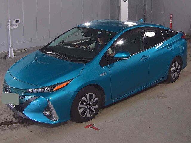 2017 Toyota Prius PHEV A auction photo 4