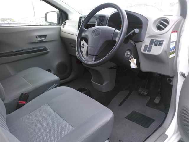 2015 Subaru プレオプラス E auction photo 3