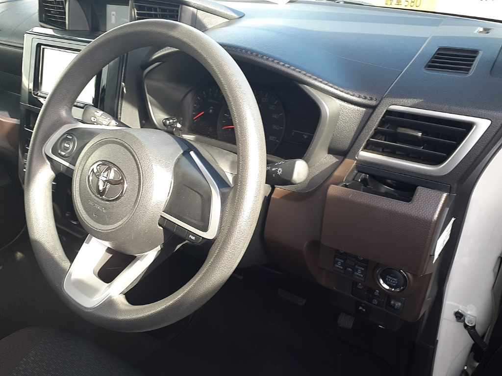 2023 Toyota Roomy G auction photo 9