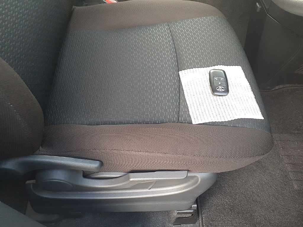 2023 Toyota Roomy G auction photo 10