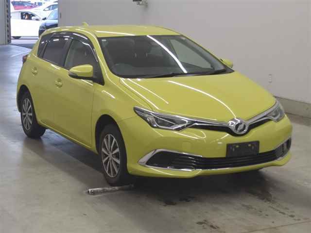 2015 Toyota Auris 150X Japan auction vehicle