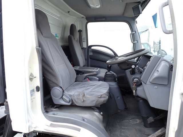 2009 Isuzu Elf 2.45T Safety Loader (2-unit capacity) auction photo 6