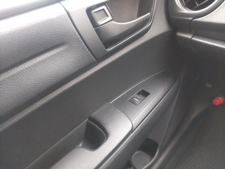 2021 Toyota カローラ アクシオ auction photo 13