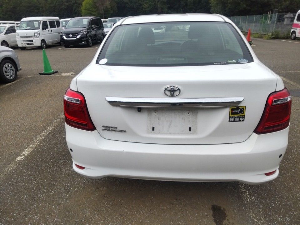 2021 Toyota カローラ アクシオ auction photo 5