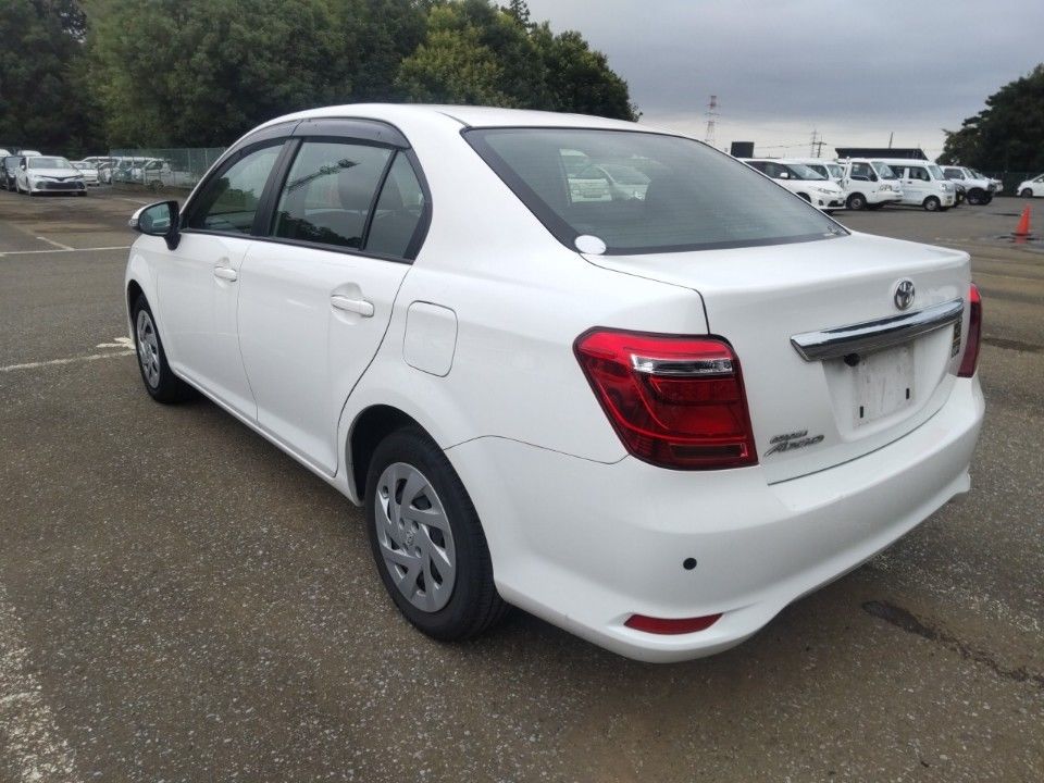 2021 Toyota カローラ アクシオ auction photo 6