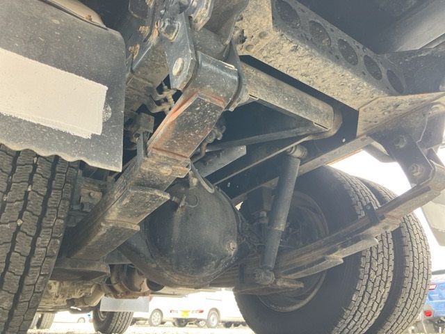 2018 Isuzu Elf dump auction photo 8