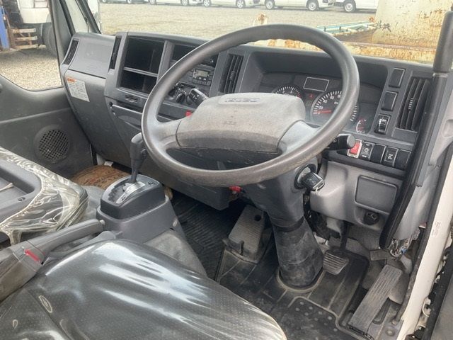 2018 Isuzu Elf dump auction photo 5