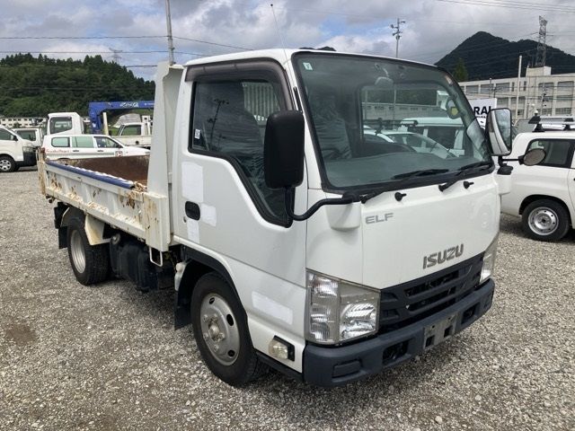 Japan Auction Vehicles 13 2018 Isuzu Elf dump auction photo
