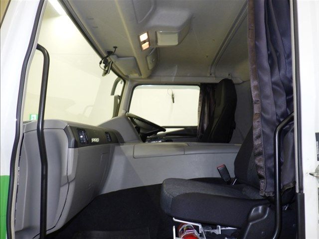 2020 Mitsubishi Fuso Wing auction photo 8