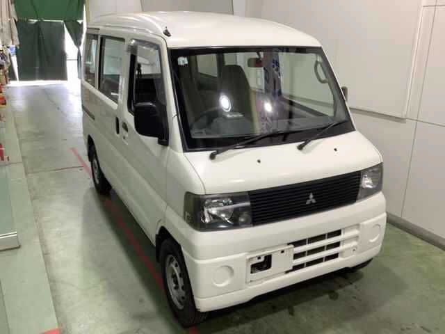 Japan Auction Vehicles 4 2002 Mitsubishi Minicab 4WD auction photo