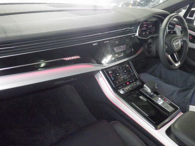 2024 Audi Q7 50TDIクワトロSライ 4WD auction photo 3