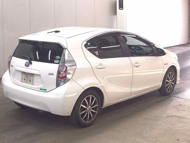 2013 Toyota Aqua G Smart Entry PG auction photo 5
