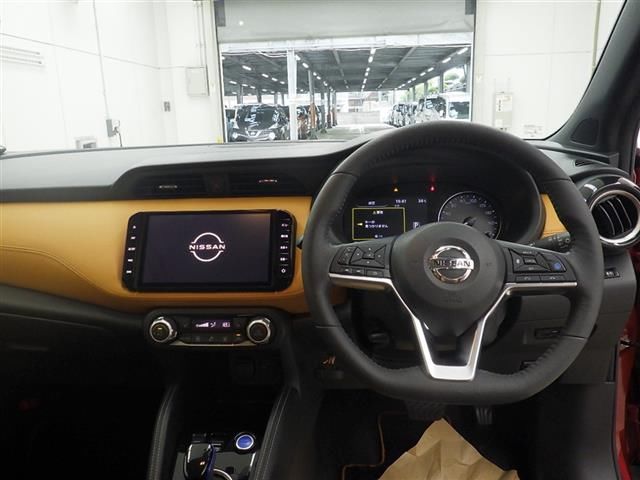 2021 Nissan Kicks X Two-Tone Interior Edition auction photo 5