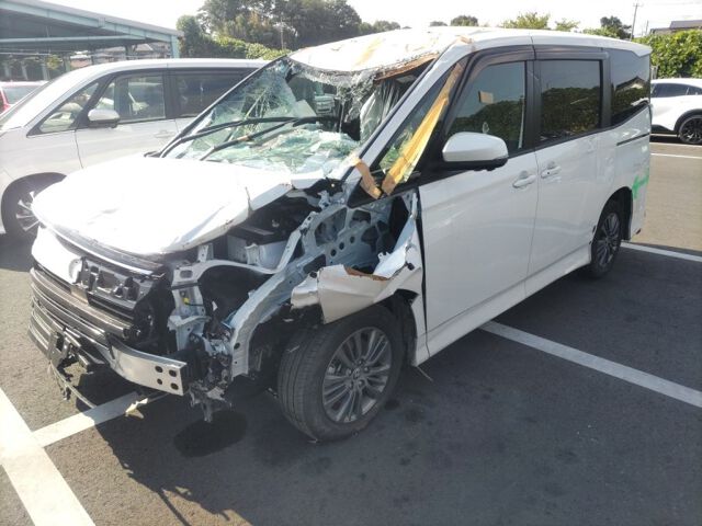 2025 Toyota Voxy S-G Fukushi auction photo 4
