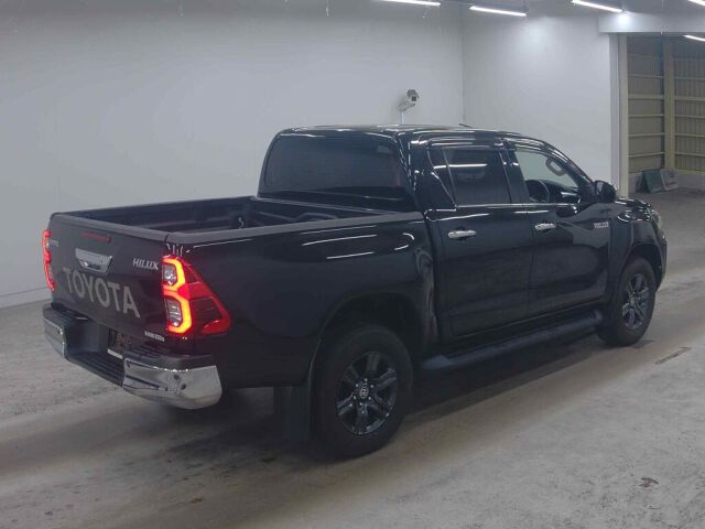 2023 Toyota Hilux Z 4WD auction photo 5