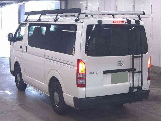 2025 Toyota Hiace Long DX 4WD auction photo 2