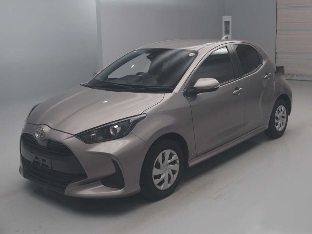 2023 Toyota Yaris X Japan auction vehicle