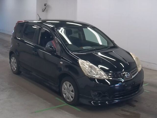 2010 Nissan Note 15X SV Japan auction vehicle