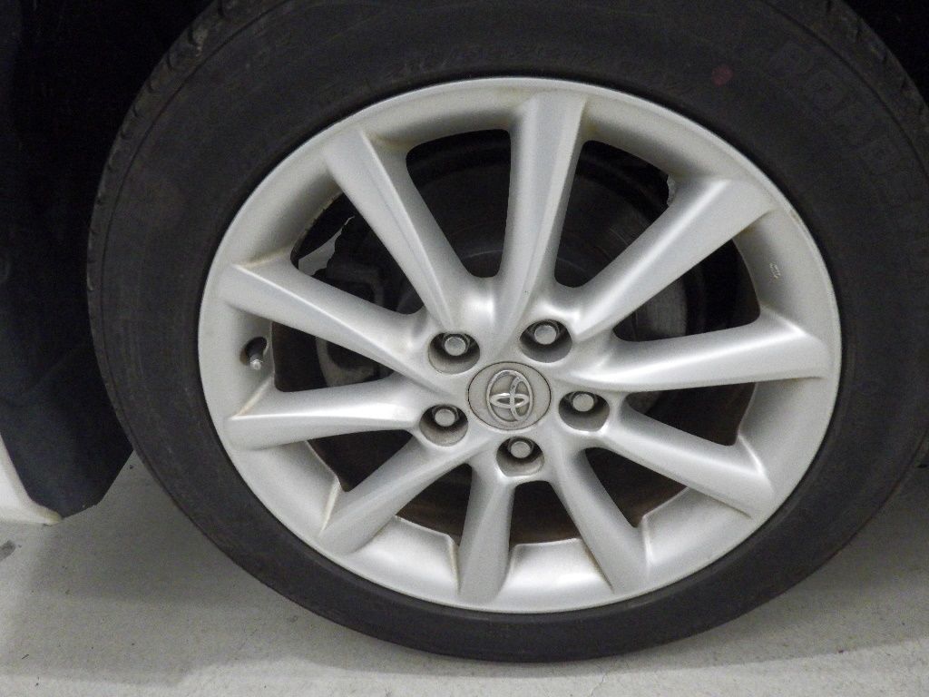 2011 Toyota Estima Aeras G Edition auction photo 9
