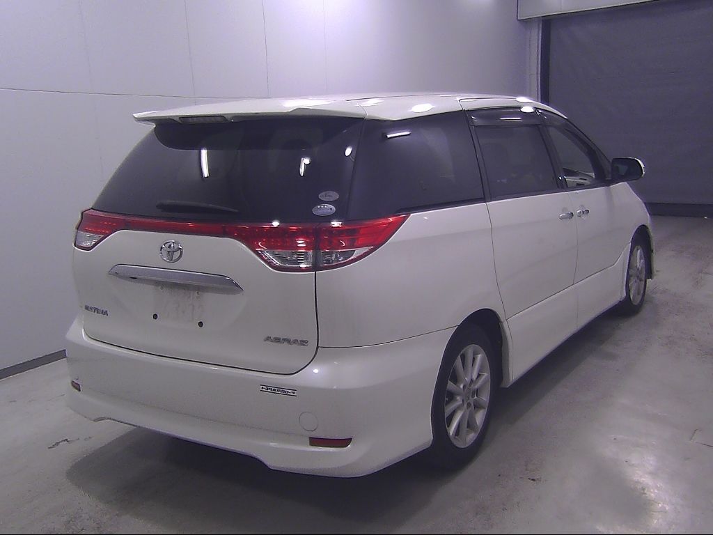 2011 Toyota Estima Aeras G Edition auction photo 2