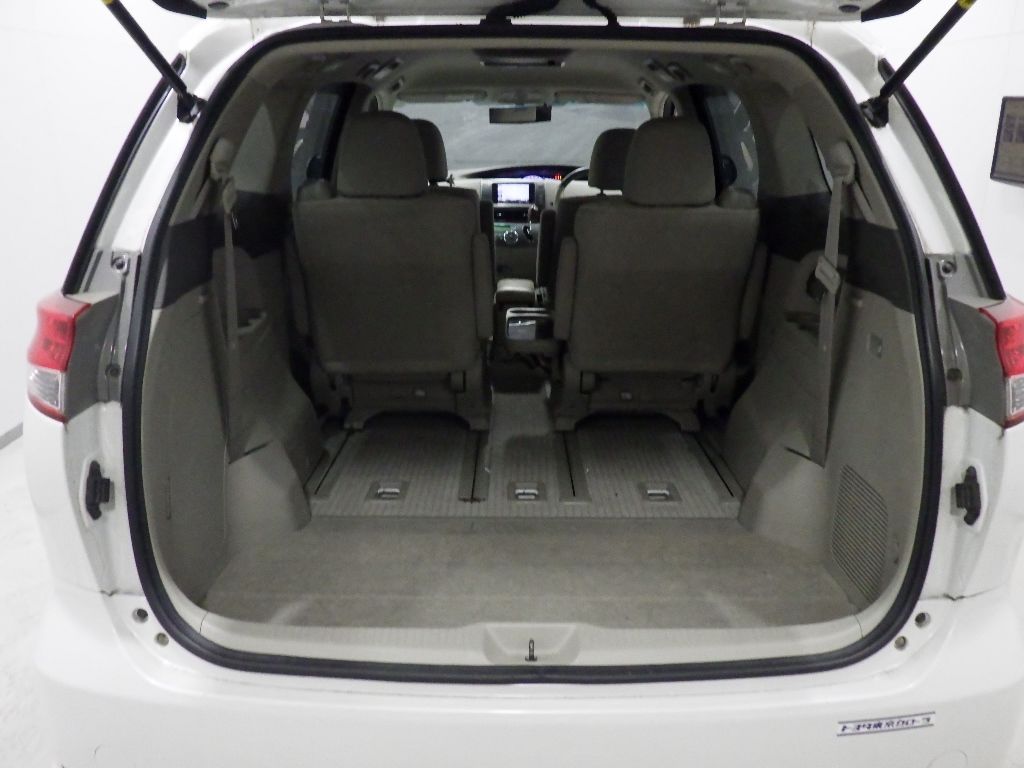 2011 Toyota Estima Aeras G Edition auction photo 8