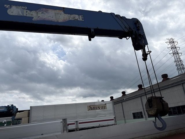 1999 Isuzu Forward Flat self-propelled crane auction photo 18