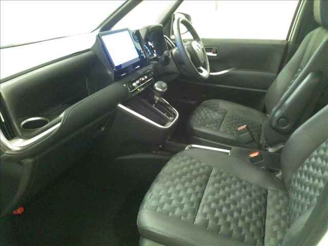 2025 Toyota Voxy Hybrid S-Z auction photo 3