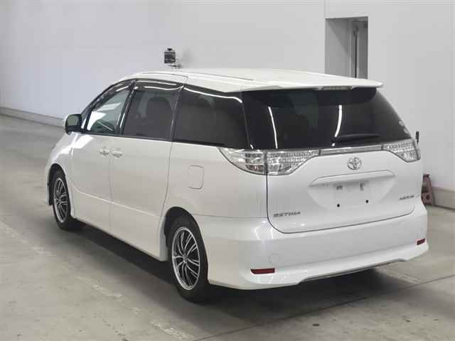 2015 Toyota Estima アエラス auction photo 2