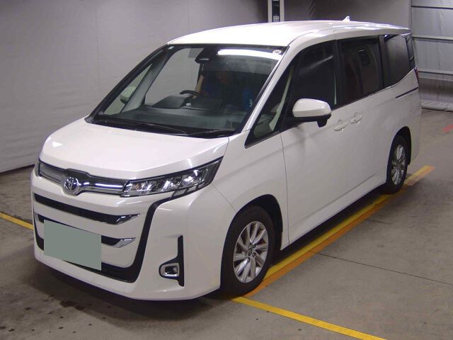 2025 Toyota Noah Z auction photo 4