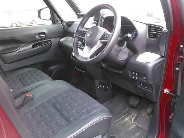 2025 Mitsubishi Delica Mini T Premium Limited Edition auction photo 3