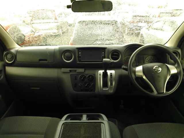 2018 Nissan NV350 Caravan VX Emergency Brake auction photo 8