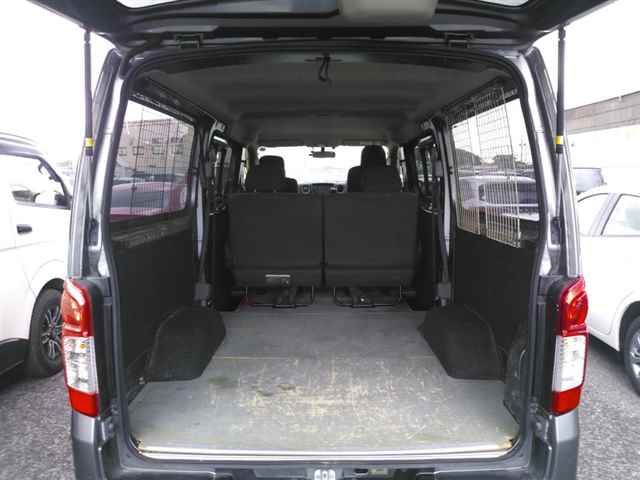 2018 Nissan NV350 Caravan VX Emergency Brake auction photo 9