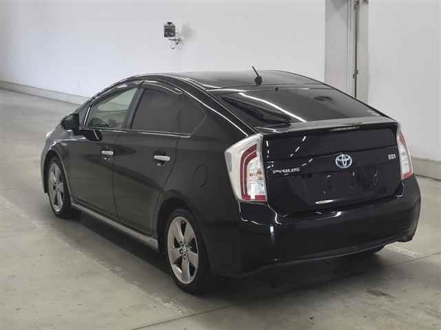 2015 Toyota Prius S Touring Selection Maiko auction photo 2
