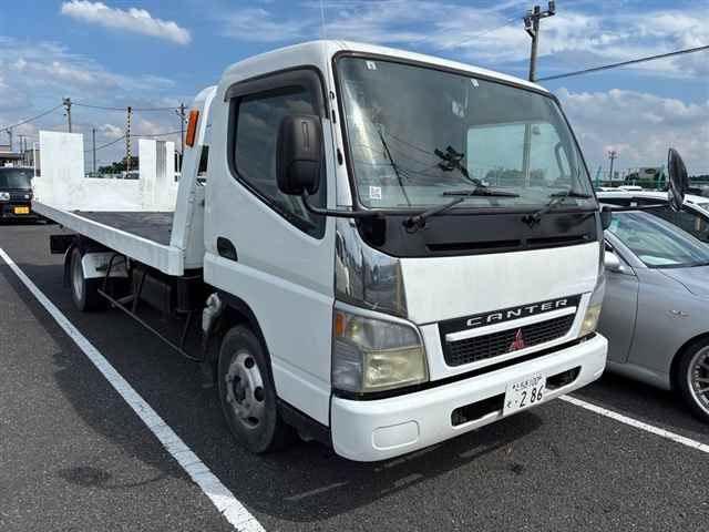 Japan Auction Vehicles 11 2003 Mitsubishi Fuso Canter セキサイローダー auction photo