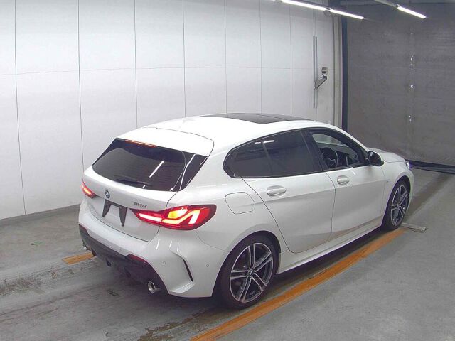 2021 BMW 1 Series 118D M-S E-Joy+ auction photo 5