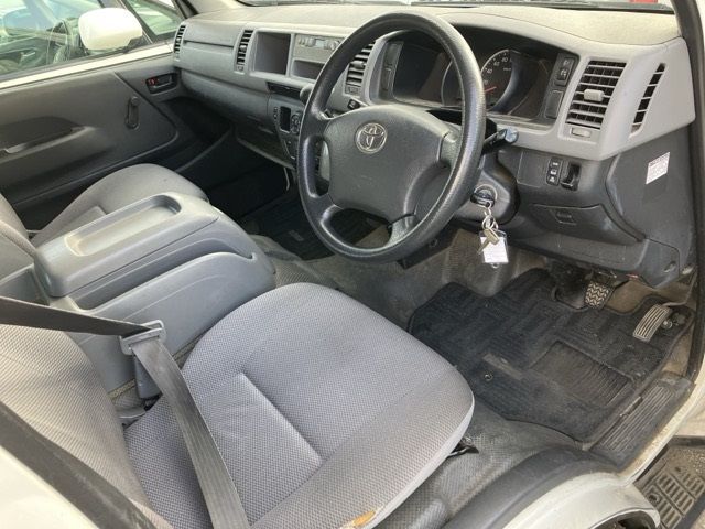 2009 Toyota Hiace ワゴン DX auction photo 4