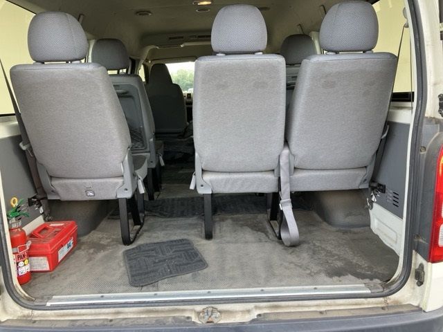 2009 Toyota Hiace ワゴン DX auction photo 12