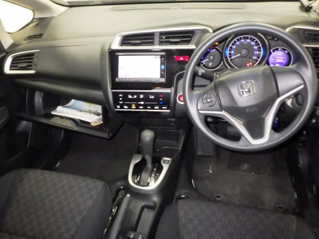 2016 Honda Fit 13G Fパッケージコンフォートエディション auction photo 3