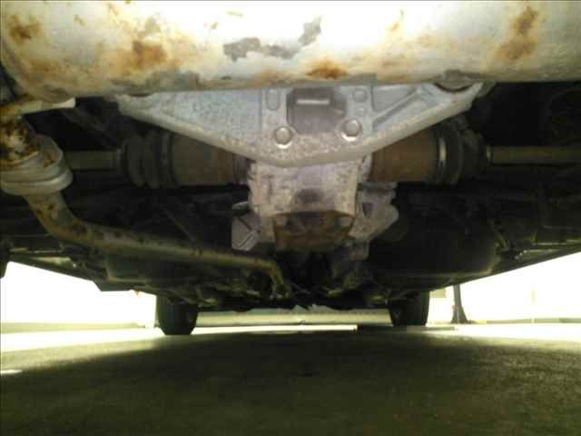 2017 Toyota Vitz 4WD F auction photo 8
