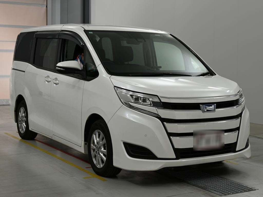 2021 Toyota Noah Hybrid X auction photo 5