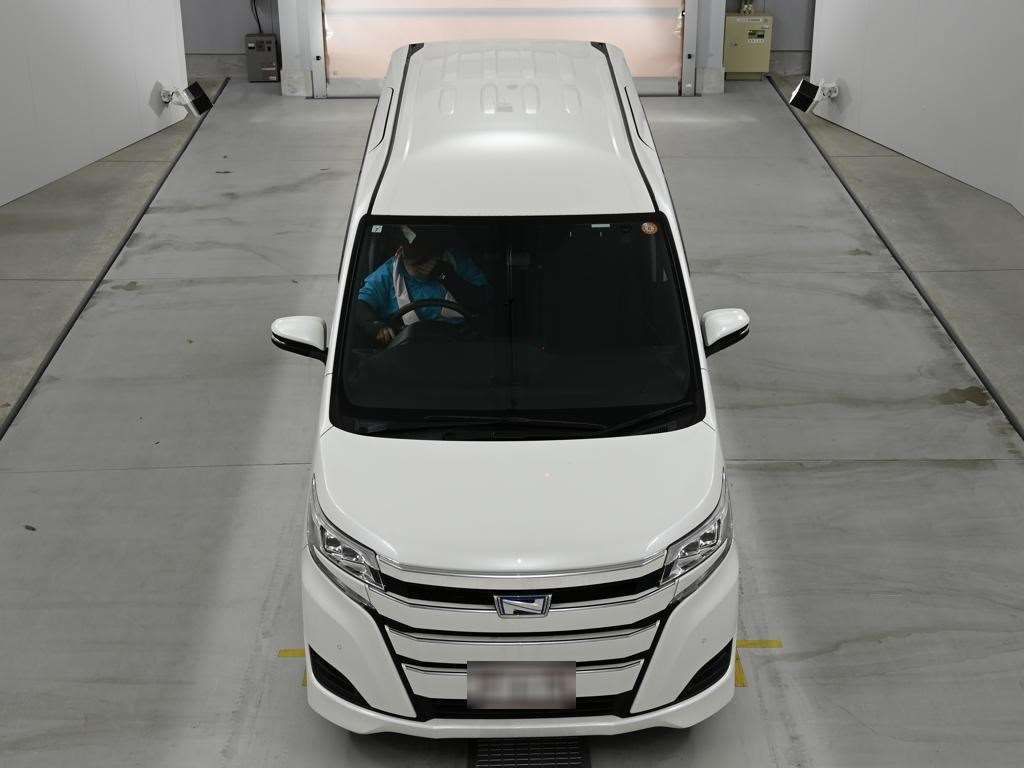 2021 Toyota Noah Hybrid X auction photo 7