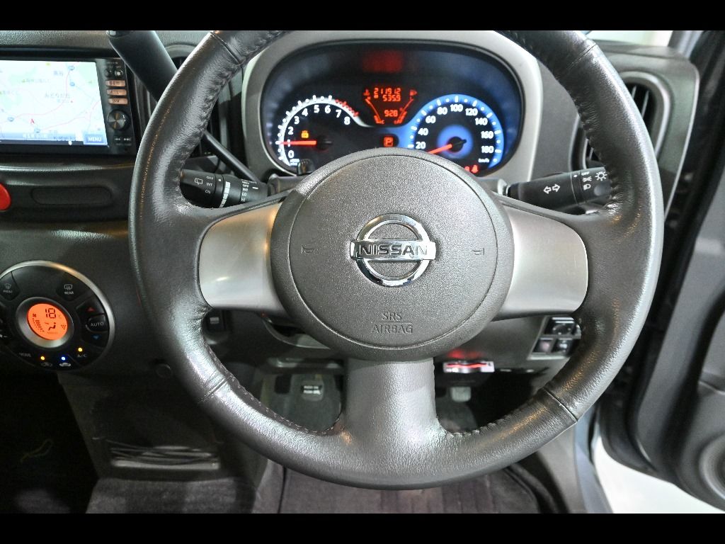 2012 Nissan Cube 15X Indigo + Plasma auction photo 9
