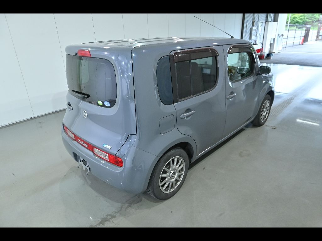 2012 Nissan Cube 15X Indigo + Plasma auction photo 2