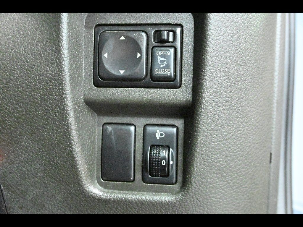 2012 Nissan Cube 15X Indigo + Plasma auction photo 11