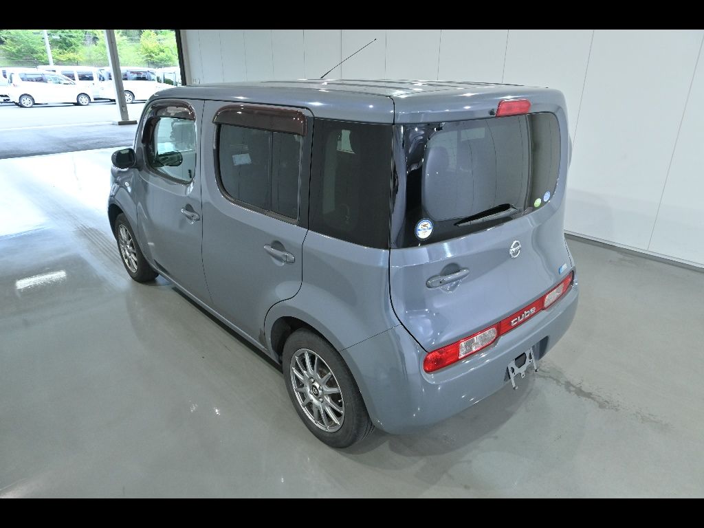 2012 Nissan Cube 15X Indigo + Plasma auction photo 5