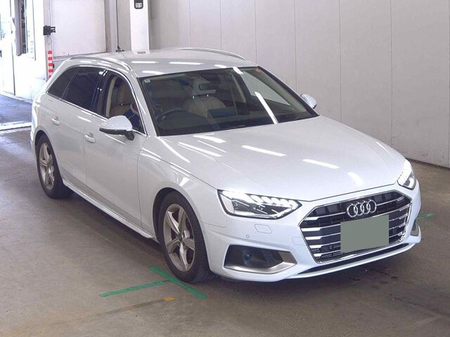 2022 Audi A4 Avant 35TFSIアドバンス Japan auction vehicle