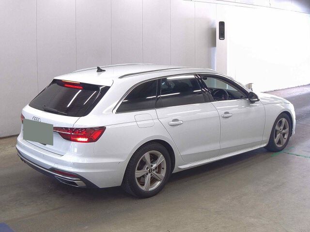 2022 Audi A4 Avant 35TFSIアドバンス auction photo 5