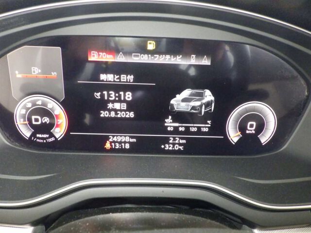 2022 Audi A4 Avant 35TFSIアドバンス auction photo 6